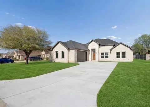 3007 Preston Club Dr, Sherman, TX 75092