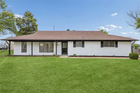 1702 Northcrest Dr, Arlington, TX 76012