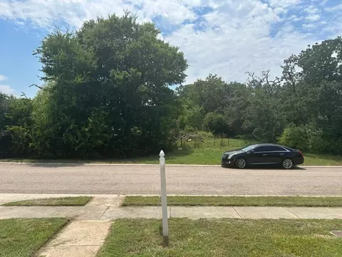 4113 Mcfarland Dr, College Station, TX 77845