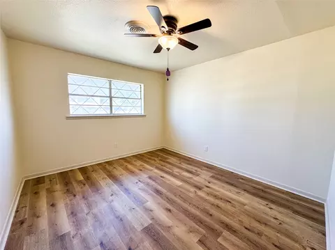 Bedroom - 1601 N 1st St, Haskell, TX 79521 photo 3 of 6
