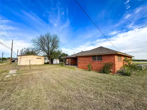 Exterior - 1601 N 1st St, Haskell, TX 79521 photo 4 of 7