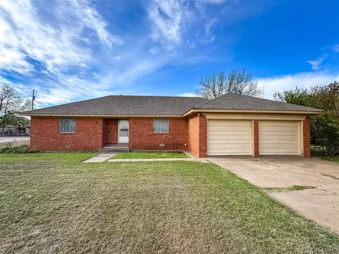 1601 N 1st St, Haskell, TX 79521