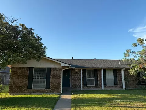 1919 J J Pearce Dr, Richardson, TX 75081