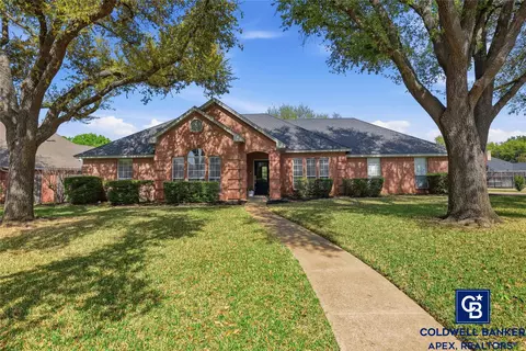 703 Brandon Dr, Cleburne, TX 76033