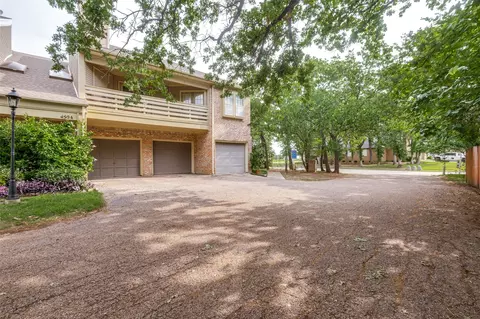4502 Forestgate Dr, Arlington, TX 76017