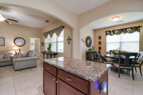 1853 Olive Ln, Anna, TX 75409
