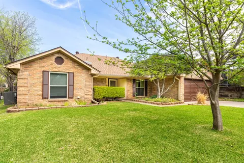 Exterior - 7505 Patsy Ct, Arlington, TX 76016 photo 3 of 12