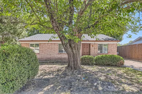 1018 S Murray St, Mckinney, TX 75069
