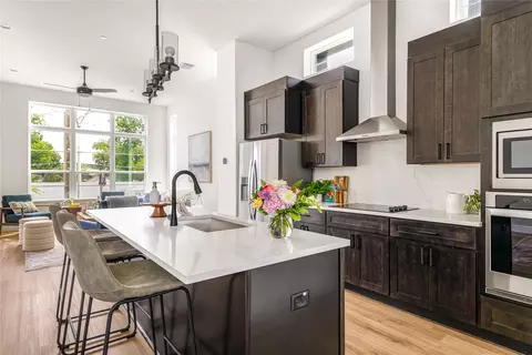13325 Bee St #305, Farmers Branch, TX 75234