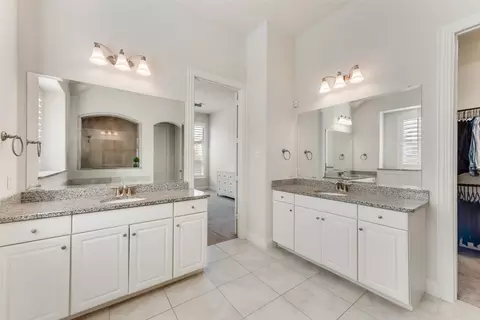 Bath - 1505 13th St, Argyle, TX 76226 photo 2 of 5