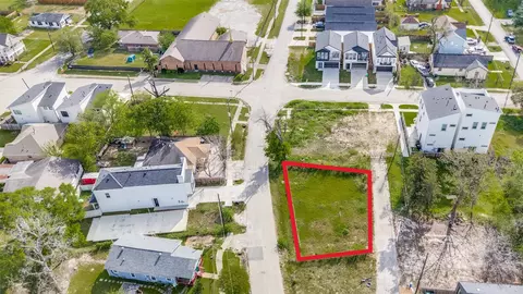 4436 Noble St, Houston, TX 77020