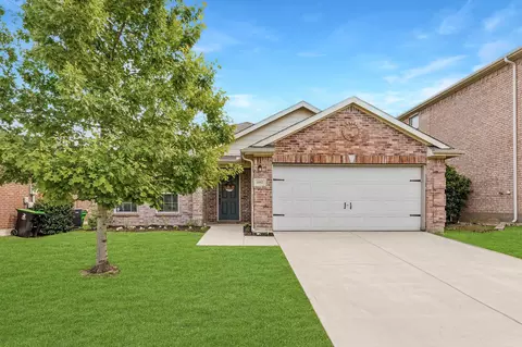 1682 Chukar Dr, Aubrey, TX 76227