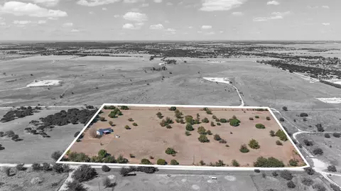 9064 Summit Ct E, Cleburne, TX 76033 photo 30