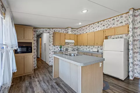 9064 Summit Ct E, Cleburne, TX 76033 photo 9