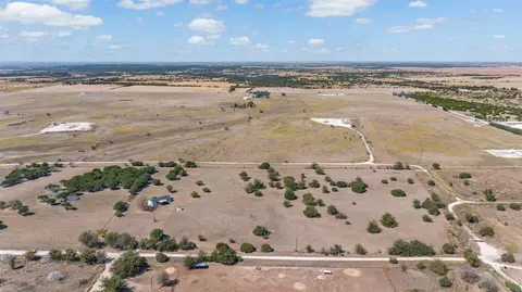 9064 Summit Ct E, Cleburne, TX 76033 photo 29