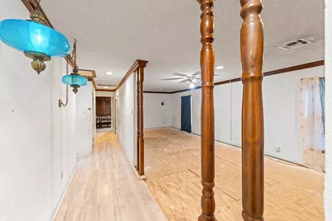 2617 Loraine St, Fort Worth, TX 76106