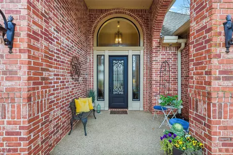 Entry Way - 601 Primrose Ct, Argyle, TX 76226 photo 1 of 2