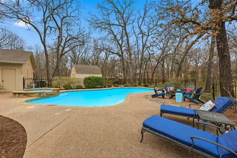 Exterior - 601 Primrose Ct, Argyle, TX 76226 photo 5 of 7