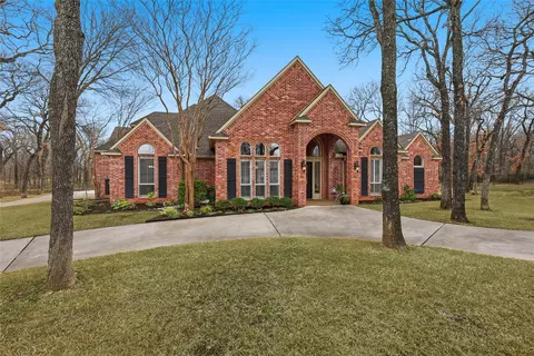 Exterior - 601 Primrose Ct, Argyle, TX 76226 photo 3 of 7