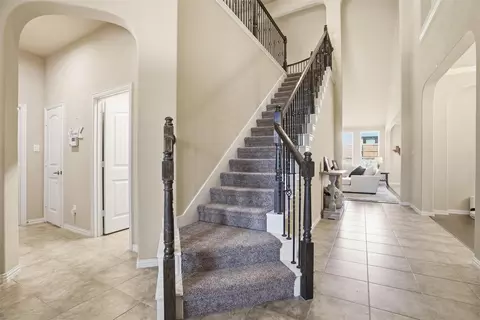 Entry Way - 15212 Everly Ct, Aledo, TX 76008 photo 2 of 6