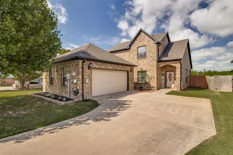 1 Pleasant Vly, Sanger, TX 76266