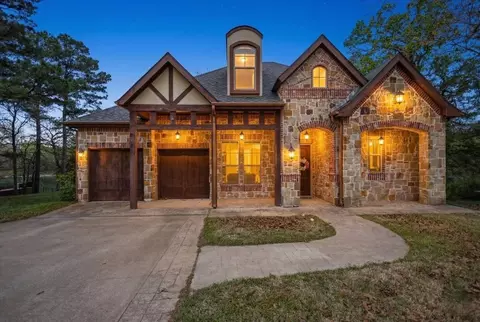 2861 J Cupit Ct, Tyler, TX 75709