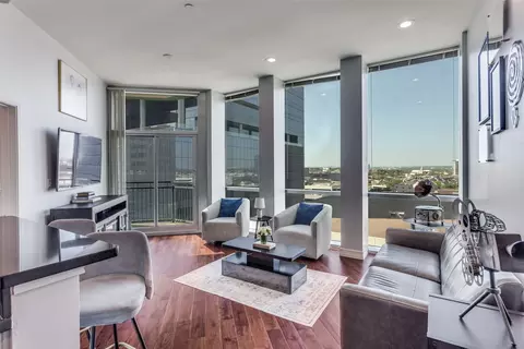 500 Throckmorton St #908, Fort Worth, TX 76102