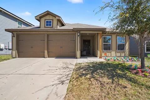 8320 Steel Dust Dr, Fort Worth, TX 76179