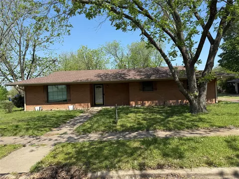 1412 Hillcrest St, Ennis, TX 75119