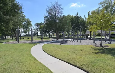 View/Area - 2609 Flycatcher Dr, Denton, TX 76205 photo 1 of 2