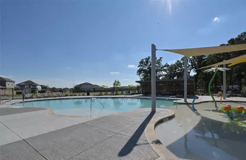 Exterior - 2609 Flycatcher Dr, Denton, TX 76205 photo 6 of 6