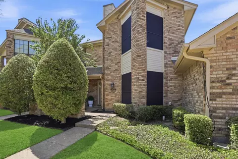 6304 Seabrook Dr, Fort Worth, TX 76132