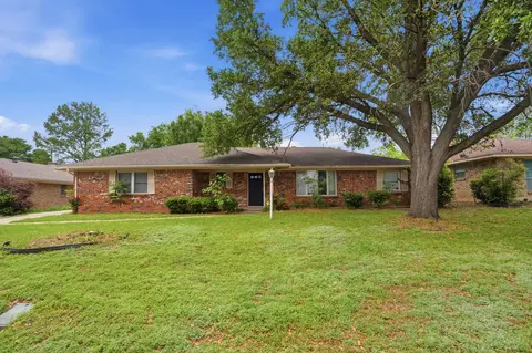 4713 Whistler Dr, Fort Worth, TX 76133