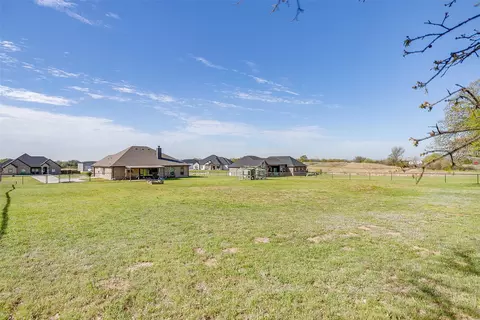 Exterior - 1028 Hope Ct, Boyd, TX 76023 photo 10 of 12