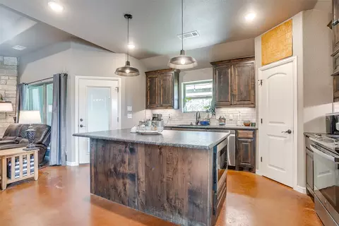 Kitchen - 1028 Hope Ct, Boyd, TX 76023 photo 3 of 6