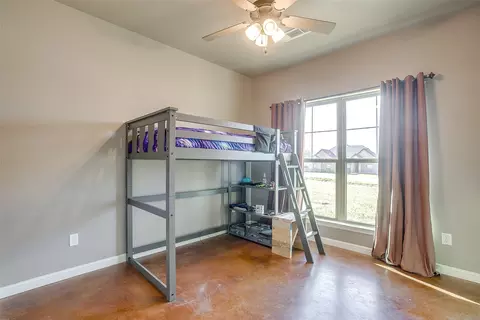 Bedroom - 1028 Hope Ct, Boyd, TX 76023 photo 3 of 4