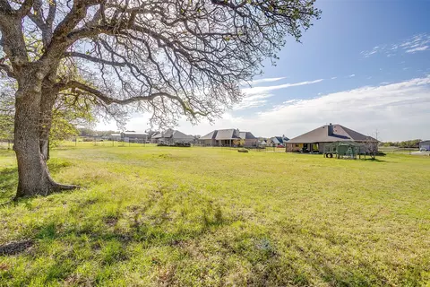 Exterior - 1028 Hope Ct, Boyd, TX 76023 photo 11 of 12