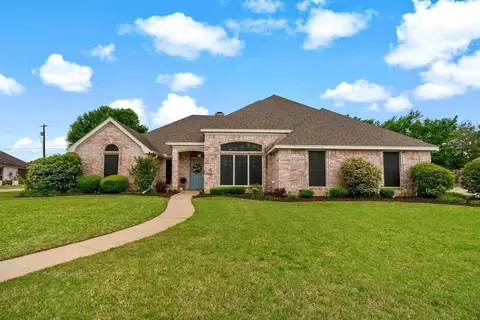 330 39th St SE, Paris, TX 75462