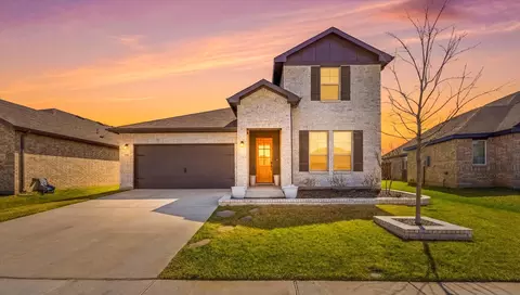 110 Drovers Dr, Cleburne, TX 76031