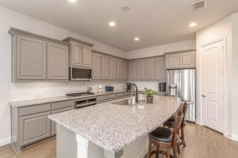 2368 Llano Dr, Royse City, TX 75189