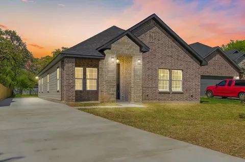 4417 Martin St, Fort Worth, TX 76119