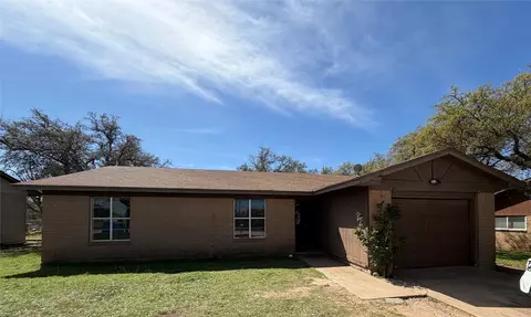 1206 Westland Ave, Ranger, TX 76470