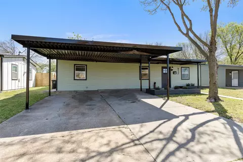 912 Wilkinson Dr, Mesquite, TX 75149