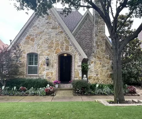 18408 Hemington Ct, Dallas, TX 75252