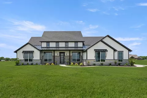 231 Cotopaxi Dr, Red Oak, TX 75154