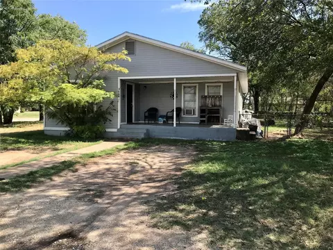 308 N San Marcos St, Whitney, TX 76692