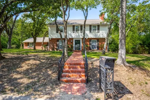 1919 Maid Marion Pl, Denton, TX 76209