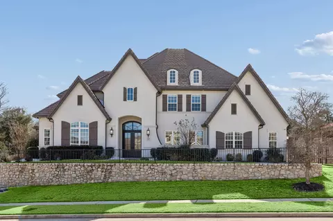 809 Charleston Dr, Southlake, TX 76092