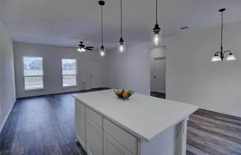 347 Rosemound St, Commerce, TX 75428 photo 5