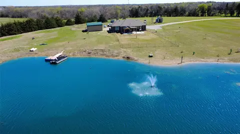 884 County Road 2900, Dodd City, TX 75438